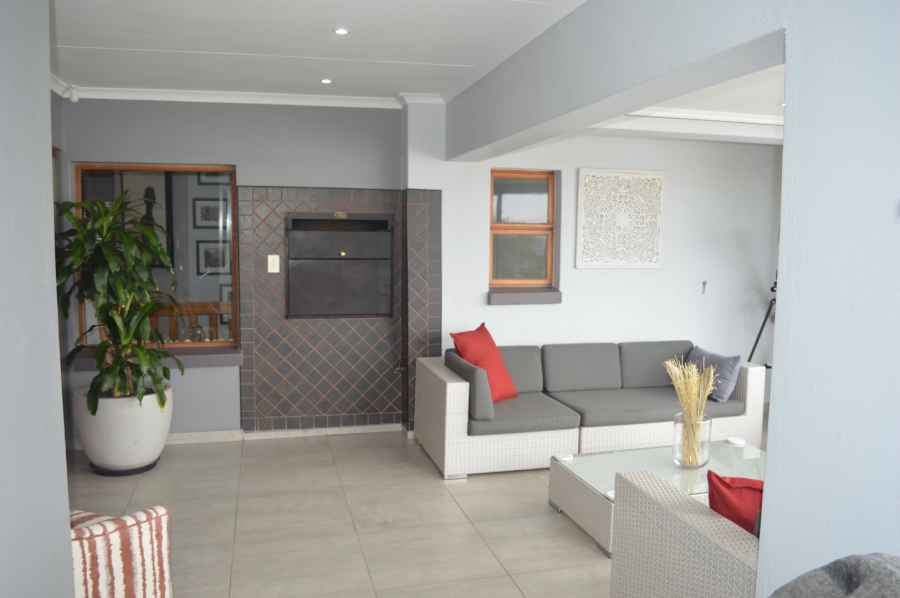 4 Bedroom Property for Sale in Wilkoppies North West